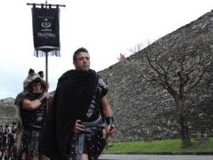 A garda pretoriana de Lugo desfila polas rúas da cidade / concellodelugo.gal