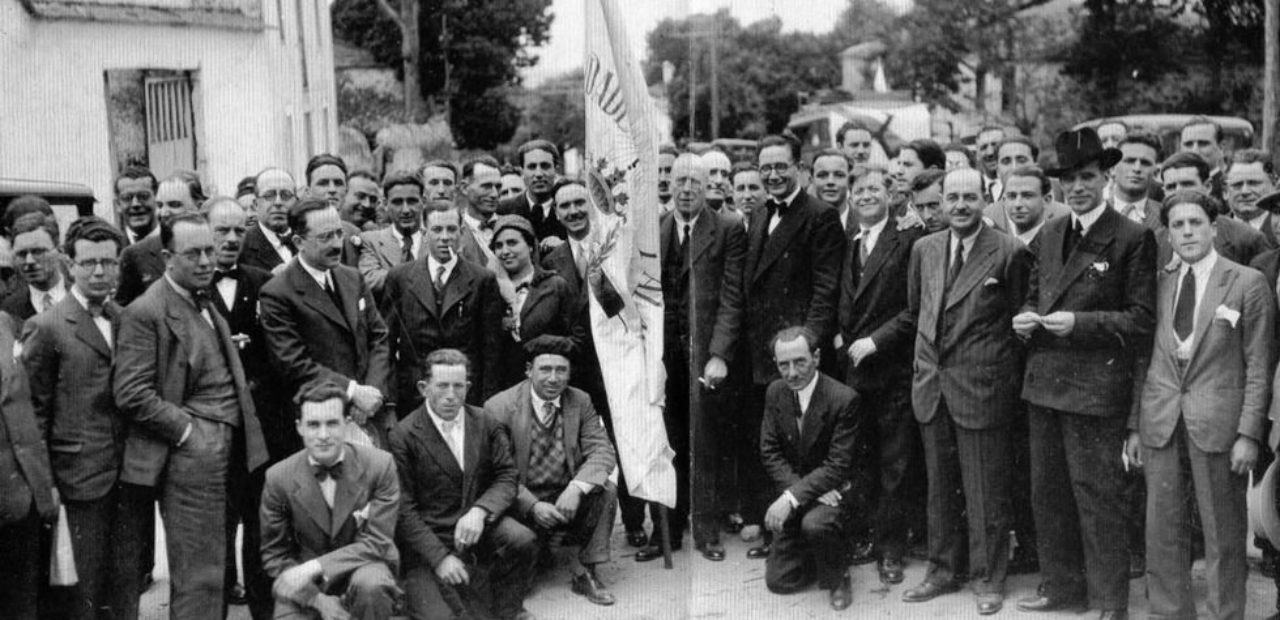 Integrantes do Partido Galeguista, entre eles, Alexandre Bóveda, Ramón Villar Ponte, Fernández del Riego, Antón Villar Ponte ou Plácido Castro en 1932